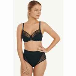 Lisca 'Ivonne' Underwired Full Cup T-shirt Bra For Female