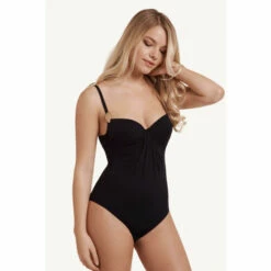 Lisca &apos;Okinawa&apos; Foam Cup One-Piece Swimsuit For Female