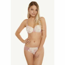 Lisca Floral &apos;Isabelle&apos; Moulded Foam Cup T-shirt Bra For Female